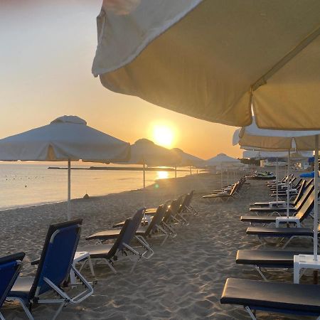 Mikes On The Beach Hersonissos  Zewnętrze zdjęcie